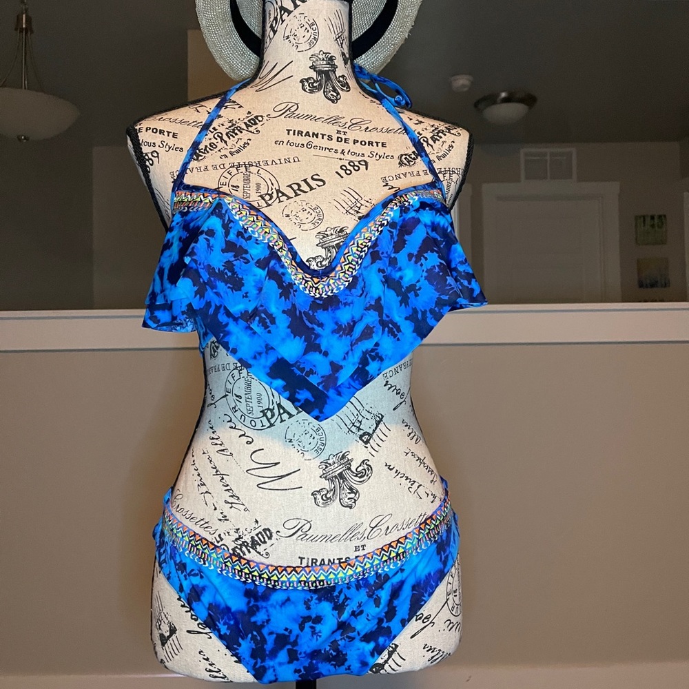 Pink by Victoria’s Secret Medium blue tiedye bikini set